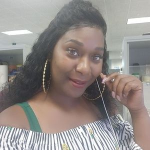 Meet your Posher, Just